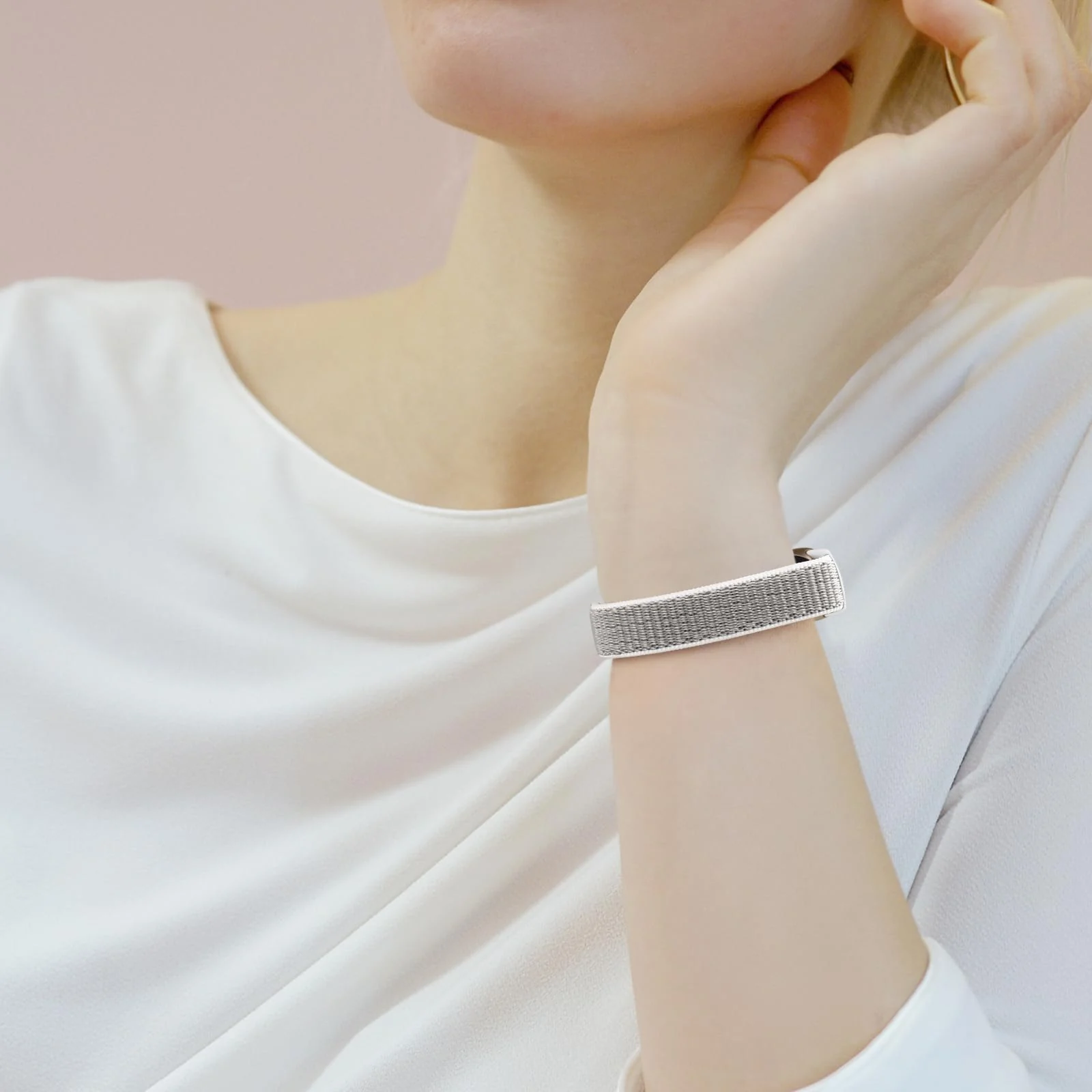 DL3 Mobilak Nylon Sport Band Compatible with Xiaomi Mi Band 10/9/8 for Women Men, Soft Adjustable Breathable Sport Loop Watch Strap Replacement Wristband for Xiaomi Smart Band 8/9/10 - Seashell