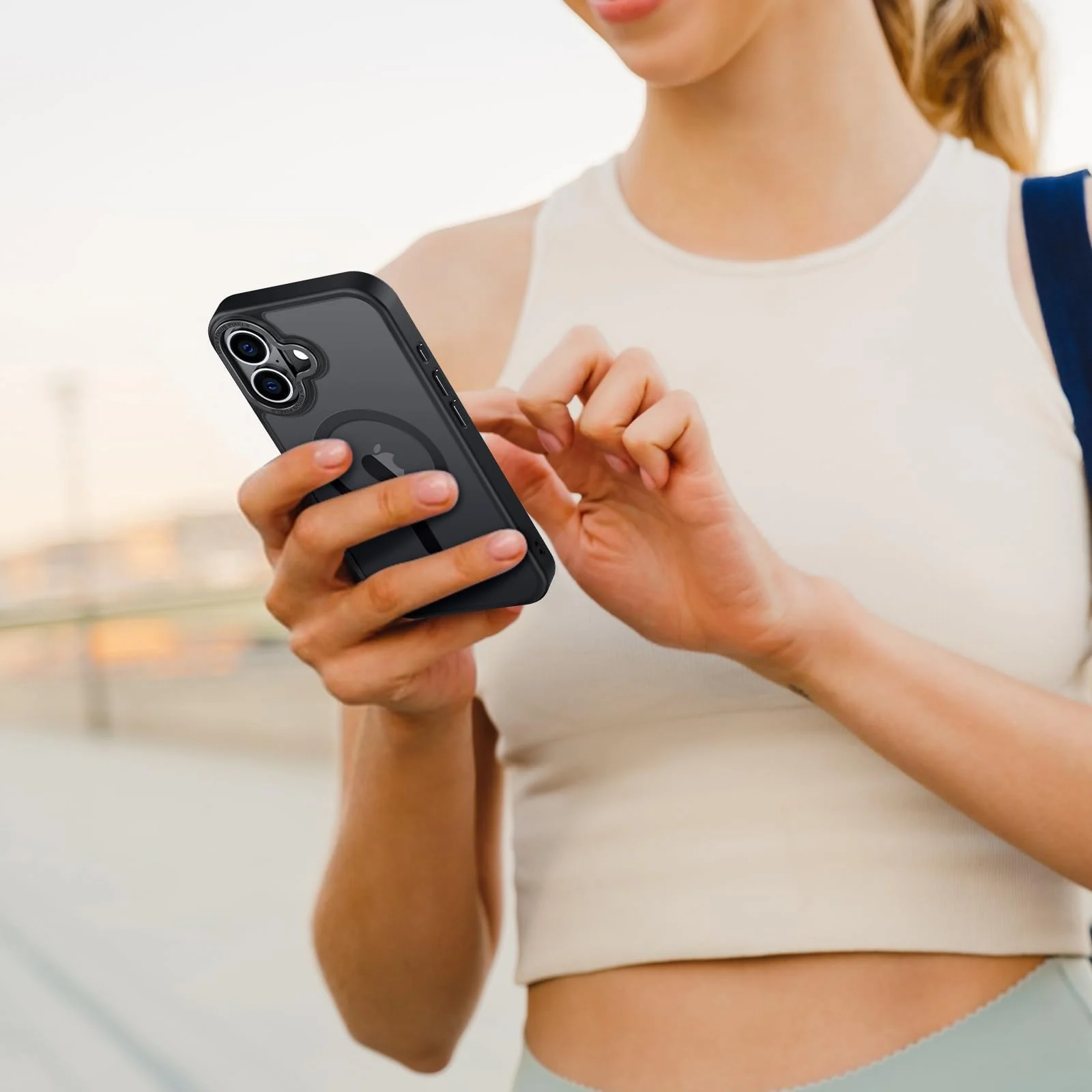 DL3 MOBILAK Protective Phone Case for Apple iPhone 17 - Black