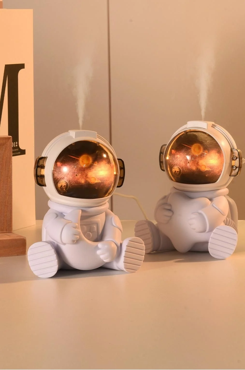 MOBIGON Astronaut 220 ml USB Humidifier, Style-3
