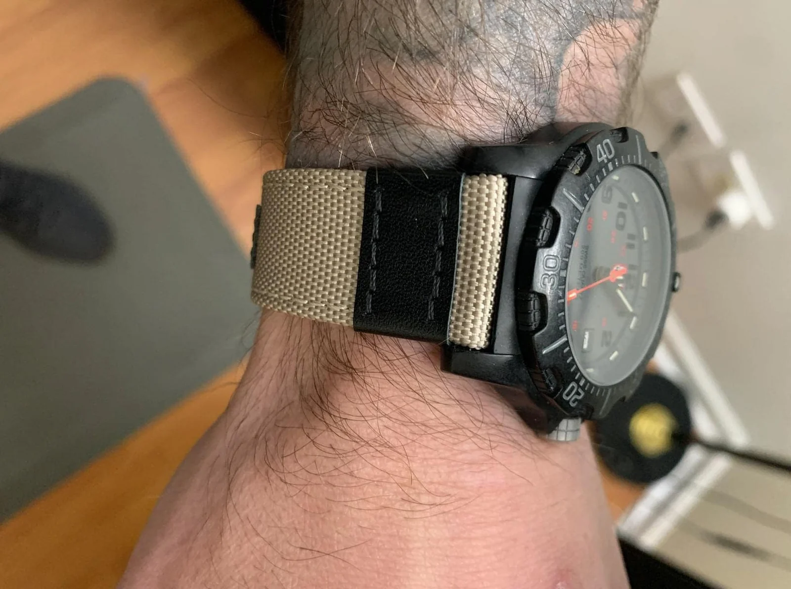 DL3 Mobilak Nylon Sports Bands With Leather 20MM Strap for Samsung Gear Sport, Watch 6, 4, 5, 5 Pro, S2 Classic, Active 2 40mm 44mm, Amazfit GTS 3, 4, 4 Mini, Bip 3 Pro, GTS2, Bp U - Beige
