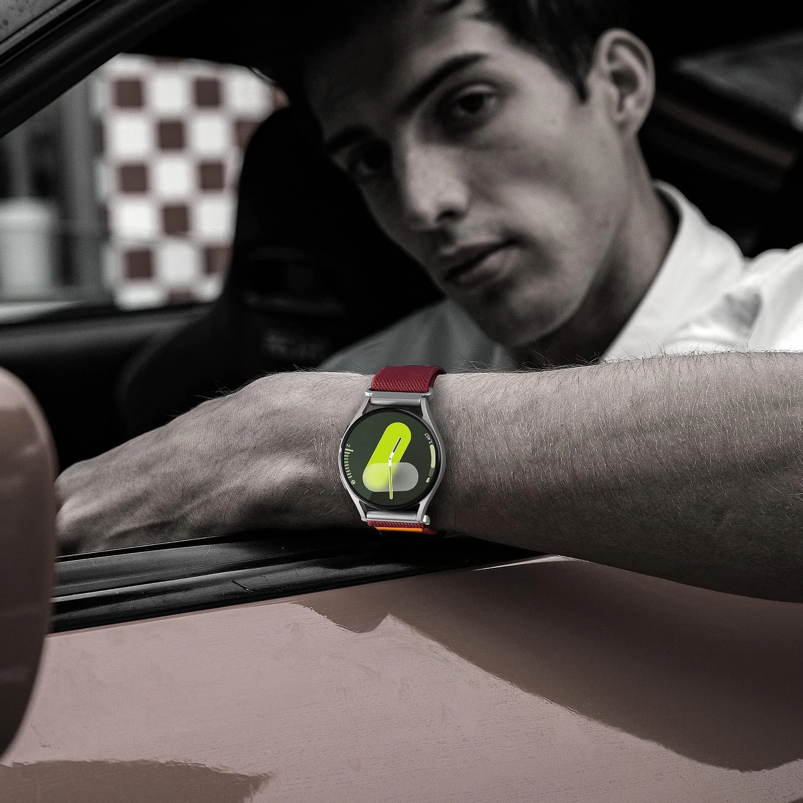 DL3 MOBILAK 22 mm Elastic Nylon Watch Strap with Parachute Buckle, Wine Red